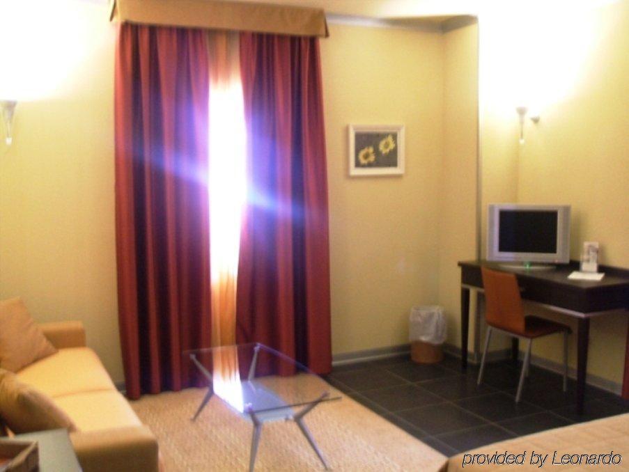 Mediterraneo Hotel 4*