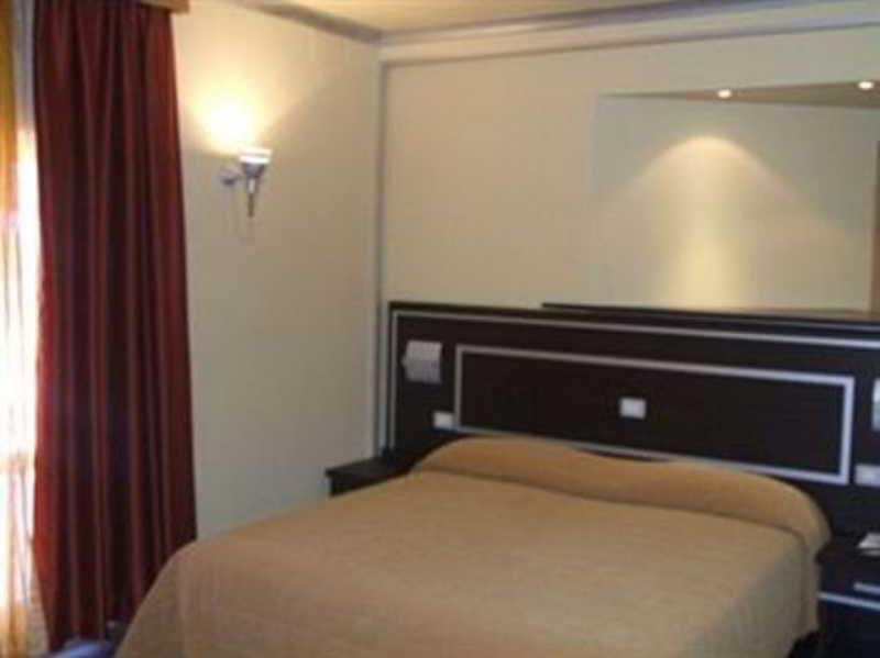 Mediterraneo Hotel 4*