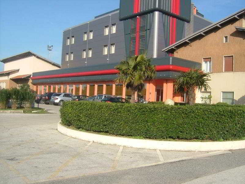斯塔诺地中海酒店